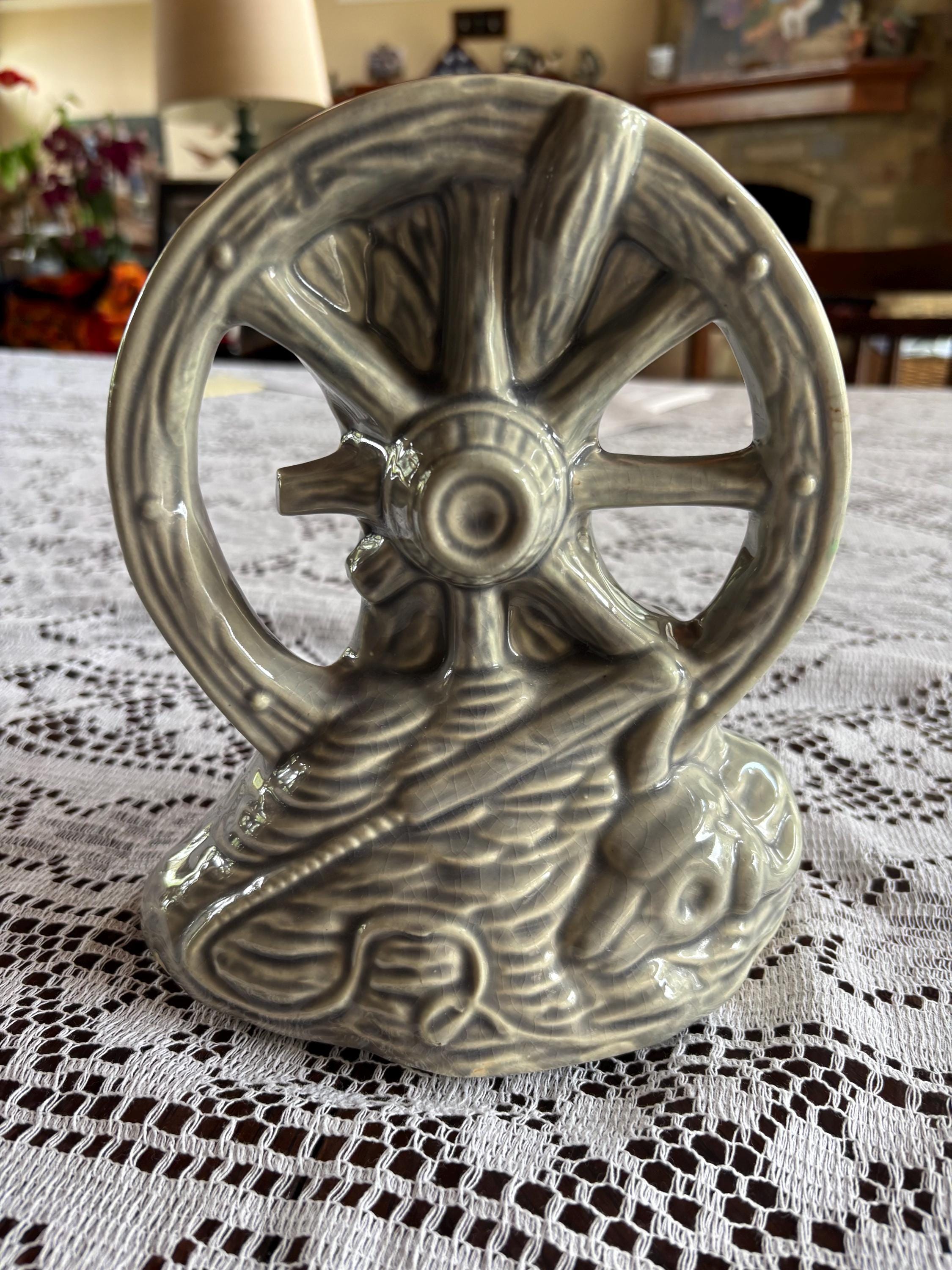 McCoy Wagon Wheel Vase in Taupe