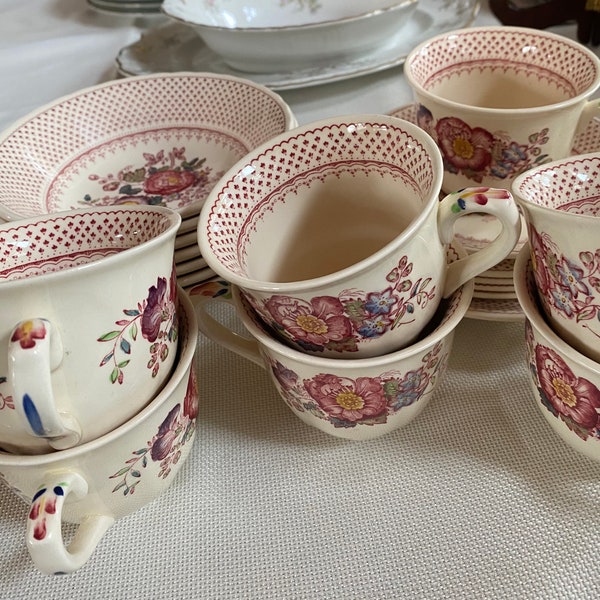 Vintage Mason’s “Paynsley” Red Ironstone Dishes