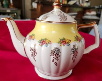 Sadler Yellow Floral Teapot #3426 made in England