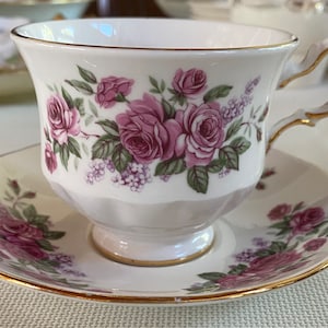Queen Anne Bone China Cup and Saucer (8544)