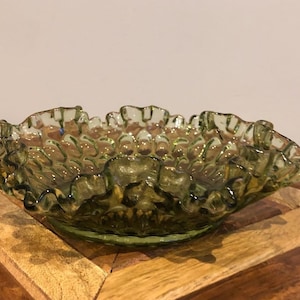 Vintage Fenton Green Thumbprint Colonial Bonbon/Candy Dish, 7 3/4” diameter, 2 1/4” tall
