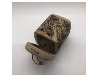 Studio Keramik Sgraffito Tribal Geometrische Deckeldose Steinzeug Schmuckschatulle
