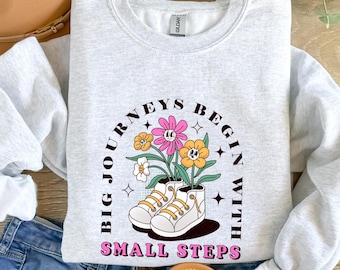 Camisa de fisioterapeuta, camisa PT, sudadera de fisioterapia pediátrica, camisa de pequeños pasos, regalo para fisioterapeuta, camisa de PTA