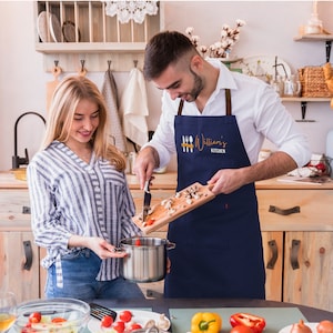 Tablier brodé personnalisé Tablier de cuisine personnalisé pour femme homme enfant avec poches Tablier de cuisine avec nom Cadeau de chef image 9