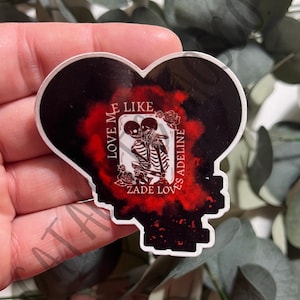 Amor em forma de coração como Zade ama Adeline adesivo holográfico à prova d'água, Haunting Adeline, Hunting Adeline, Smut, OFICIALMENTE LICENCIADO
