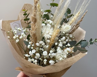 Blumenstrauß Trockenblumen Frischeblumen Dekor Homedecor Tisch Blumen Eucalyptus  Schleierkraut Muttertaggeschenk Muttertag