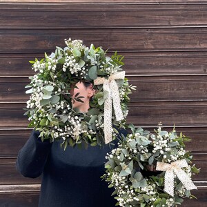 Kranz Naturkranz Muttertag Ostern Trockenblumenkranz Türkranz Frischer Eukalyptus Schleierkraut Frühling Bild 3