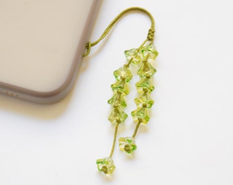 Handmade Green Flower Bead Phone Lanyard, Kawaii Braided Flower Mobile Phone Lanyard, Switch/Kindle/iPhone 15 Charm, Key Chain, Bag Charm,