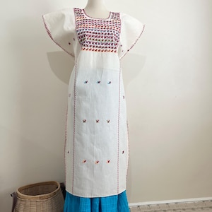 Mexican Tacuate huipil, Oaxaca huipil, Hand Embroidered, Mexican boho kaftan, amuzgo huipil, huipil oaxaqueño