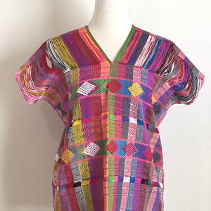 Handwoven Mexican Huipil Blouse: Chiapas Artisanal Top