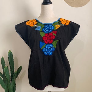 Hand Made Mexican Blouse, Embroidered Top, Manta Cotton Mexican Blouse, Artisanal Clothing, Traditional Mexican Shirt, SIZE: S/M