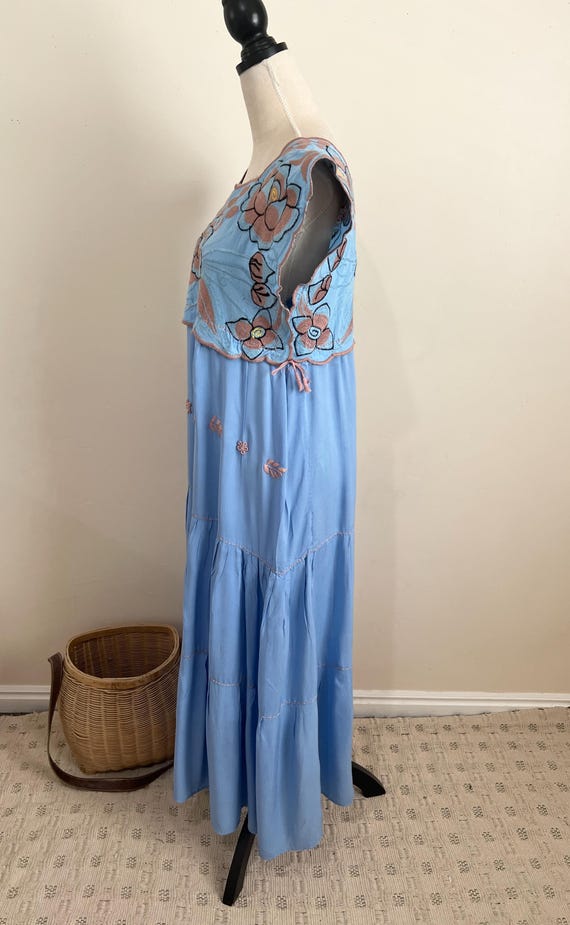 chinese dress ladies Floral Embroidered Tier Maxi Dress