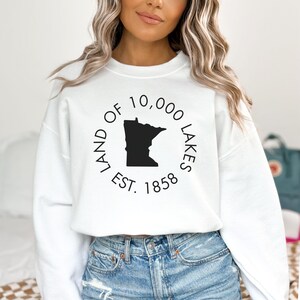 Minnesota Sweatshirt, Midwestern Crewneck, Vintage Minnesota Sweatshirt, Minnesota State Gift, Land of 10000 Lakes, College Game Day Apparel