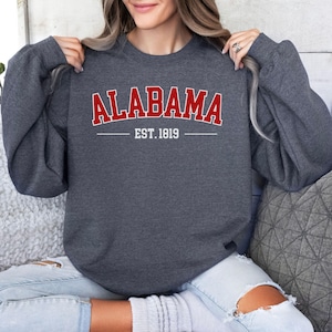 Alabama Sweatshirt, Alabama Football Sweatshirt, Vintage College Apparel, Cute Game day Merch, Women Bama Shirt, Alabama University Crewneck
