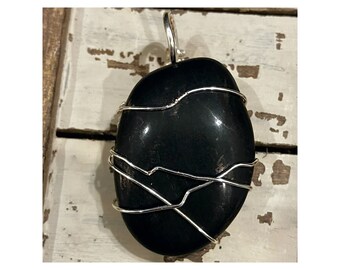 ブラックカルセドニー