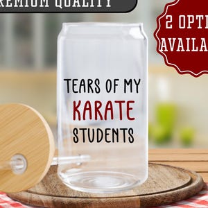 Tears of My Karate Schüler Eisbecher aus Eisglas – Lustige Martial Arts Trainer Geschenk – Eiskaffee Tasse mit Strohhalm & Deckel – Dojo Sensei Geschenk