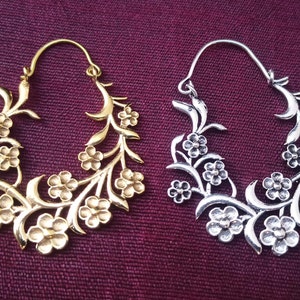 Rosmarin Creolen Floral Gold Filigrane Creolen - Handgefertigte Boho Statement Schmuck Botanische Glückseligkeit Natur inspirierter Schmuck