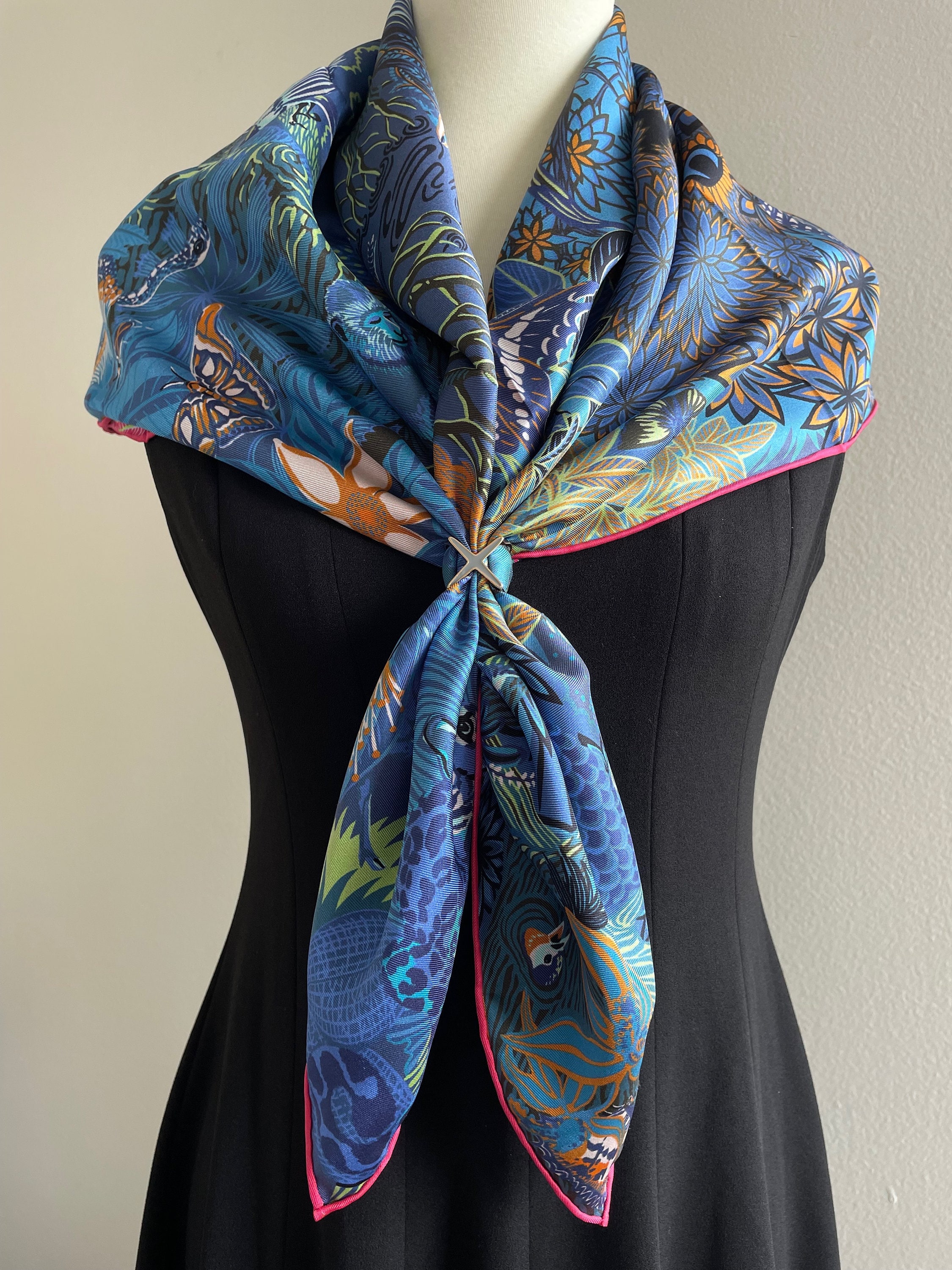 27.55" Square Silk Like Head Scarf - Women's Fashion Silk Feeling Scarf For Hair Wrapping And Sleeping At Night St 20 C9929bfb F526 48d2 8f00 6fd63658d337.b60657e5768e4b1358458e63254c9a35
