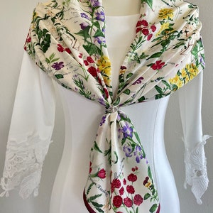 100%シルクロングスカーフ ピュアシルクショール マルベリーシルクヘアヘッドスカーフ 57x13.5インチ 145 x 35 cm 花柄 バラエティフラワー シルクスカーフ 女性へのギフト
