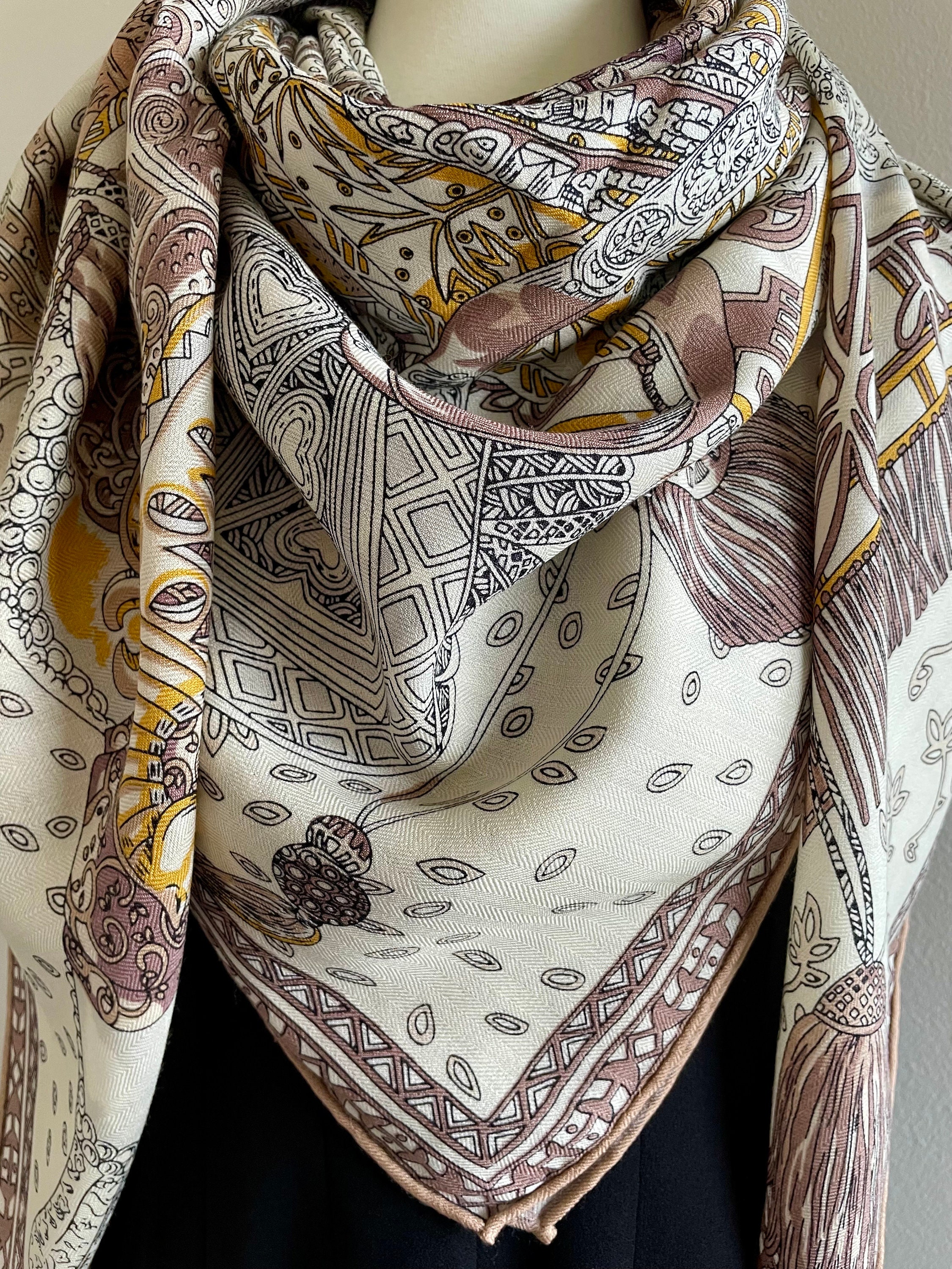 [JILLSTUART]★PATTERN SILK SCARF Amazon.com: DUYHBAWRS Vintage Silk Large Square Satin Silk