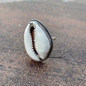 Petty Cowrie Shell Silver Ring ,925 Sterling Silver Ring ,Nice Quality And Beautiful , Best And Perfect For a Gift ,Handmade ring ,Marquise