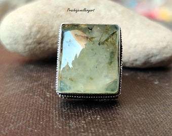 Prehnite Ring, Dainty Ring, Sterling Silver Ring, Women Ring, Natural Prehnite, Statement Ring, Prehnite Jewelry, Split Band Ring, Boho Ring