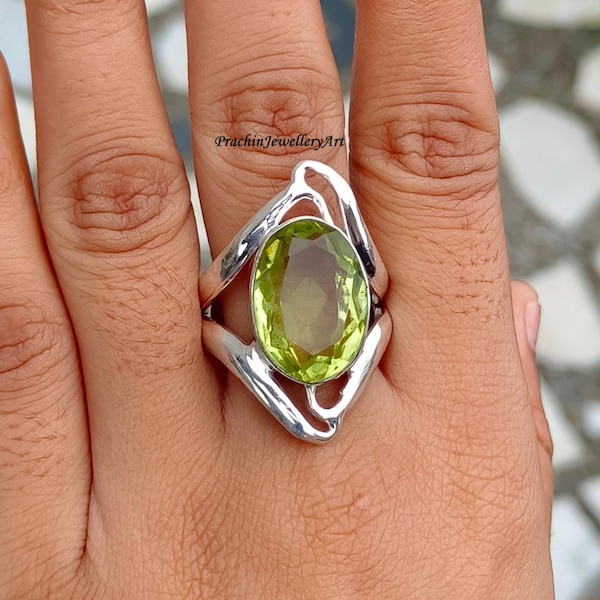 Anillo de peridoto hecho a mano: estilo bohemio en plata de ley 925