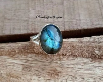 Labradorite naturelle, bague délicate, bague tendance, bague en argent 925, bague labradorite, bague faite main, bague feu bleu, bague femme, bague bohème