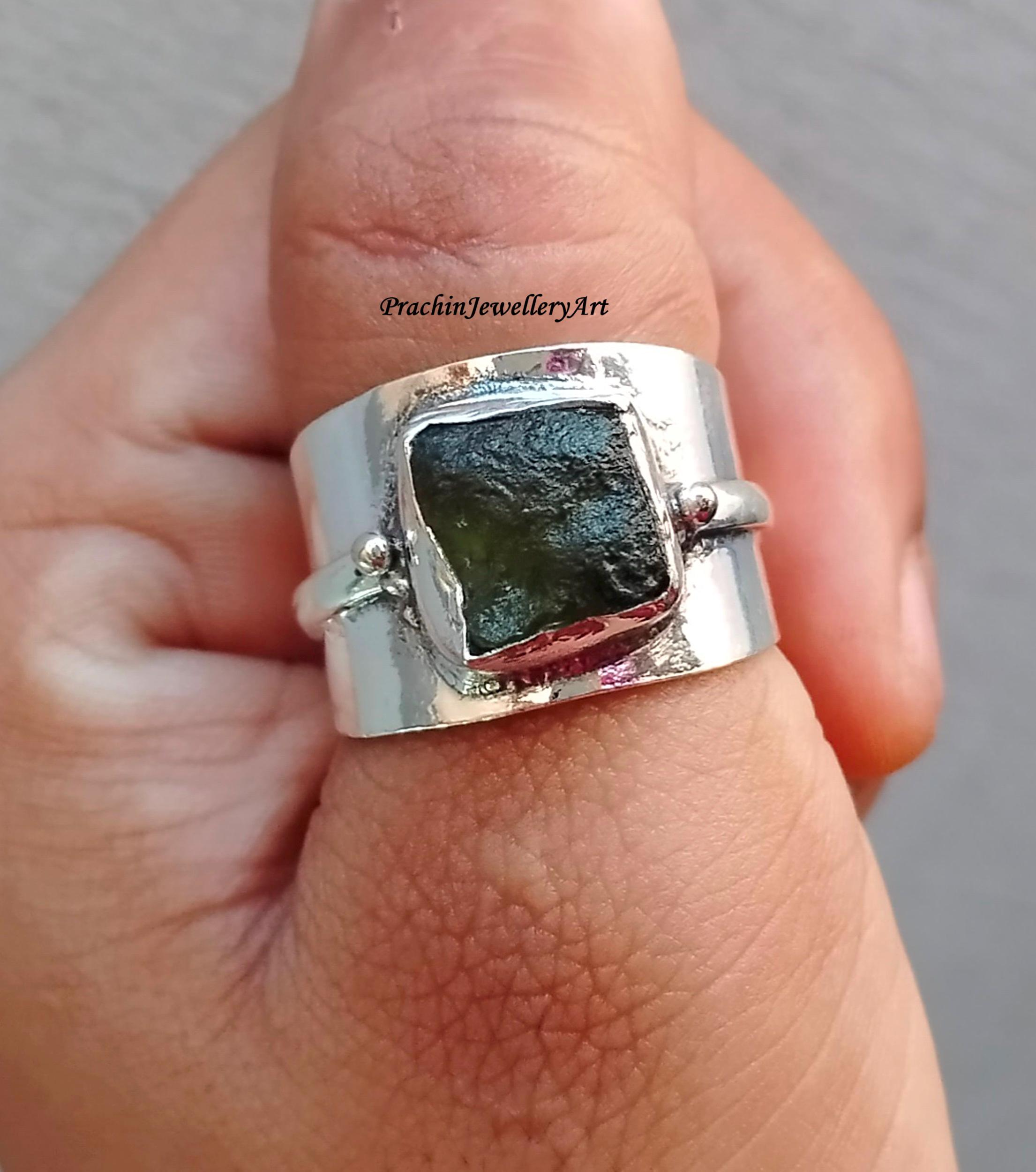 訳あり　H＆E社　モルダバイト　シルバー　リング　証明書付き 楽天市場】モルダバイト ring リング 指輪 13号 シルバー 925