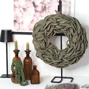 Handmade wreath made of dried coconut discs – 40 cm, natural door and wall wreath