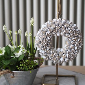 Handmade decorative wreath Natural door wreath Wall wreath White