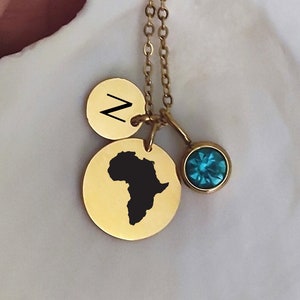 Collar con mapa de África, colgante con letra de piedra natal, dije con gema inicial de nacimiento de dos discos, joyería personalizada del país, regalo de nacimiento de África