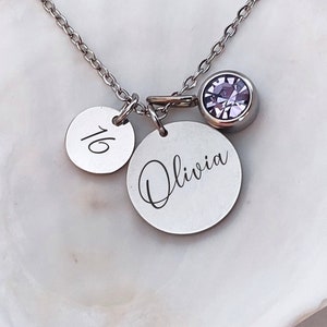 16.Geburtstag Geschenk mit personalisierter Namensscheibe und Geburtsstein-Charm-Halskette, Geschenkbox für 16.Geburtstag, glücklicher süßer 16