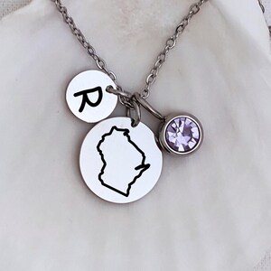 Collar con el nombre del estado de Wisconsin, colgante con inicial de piedra natal y letra, collar con mapa de dos discos, joyería personalizada con mapa del país, regalo de la patria