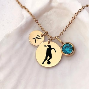 Collar con colgante de jugador de fútbol con letra de piedra natal y balón de fútbol, regalo para entrenador de fútbol, joyería para jugador de fútbol
