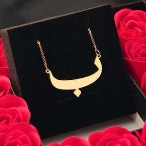 Colar robusto com letras urdu, pingente inicial paquistanês personalizado, pingente com alfabeto urdu, presente para mulher paquistanesa, joias personalizadas com letras urdu