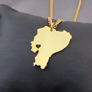 Country Map Necklace with Heart Personalized Home City Jewelry Custom Country Pendant Gift for Traveler Moving Away Gift Long Distance