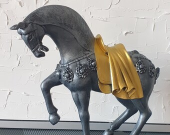 Handmade Horse Statue: Silver & Gold Home Decor Sculpture