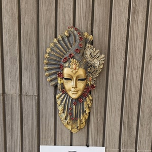 Fan-shaped Venetian Wall Mask, Venetian Wall Mask, Venice Mask Statue, Venice Carnival Mask, Peacock Venetian Mask, Gift Wall Hanging