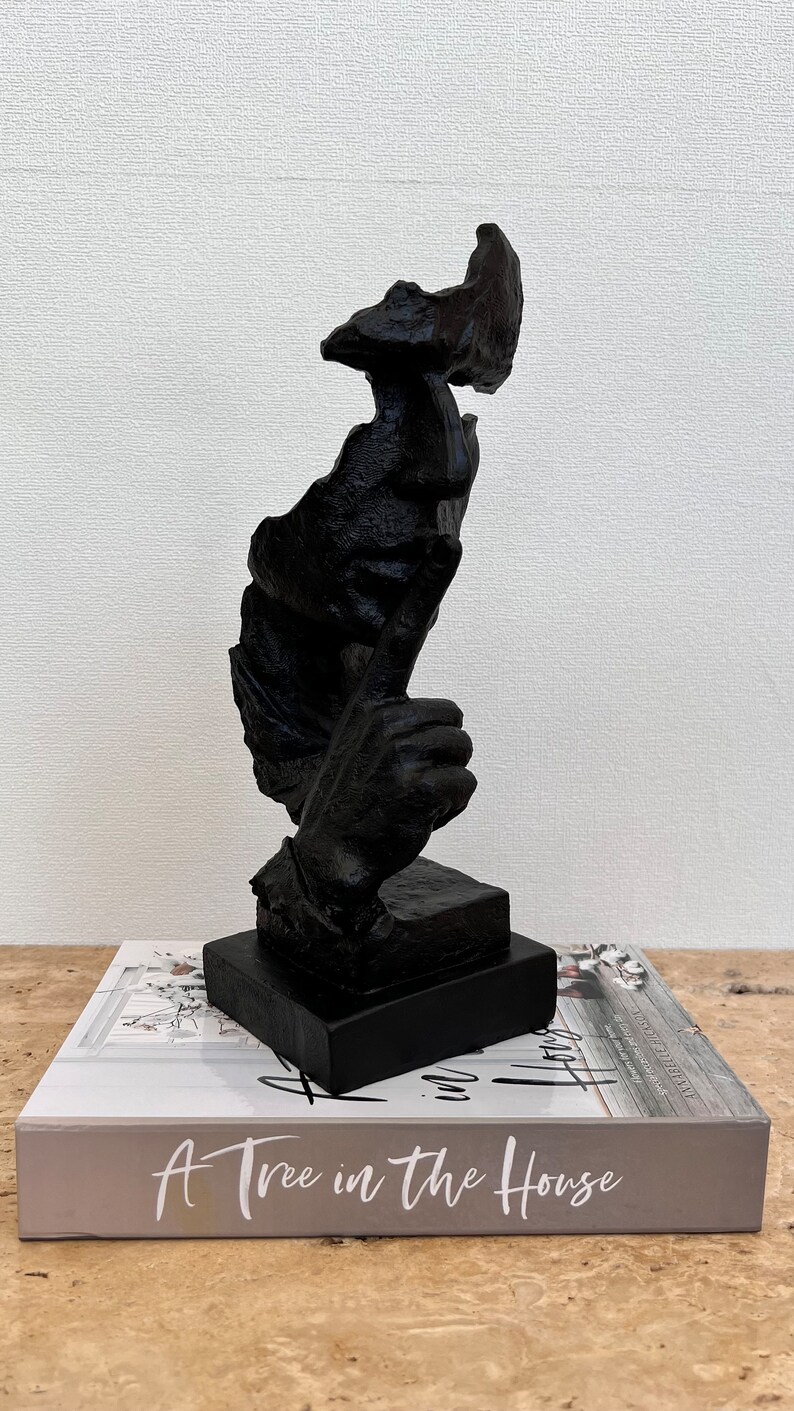 12,59 Be Quiet Portrait Statue, Silence Face Sculpture, Large Abstract Mask Statue, Wise Man