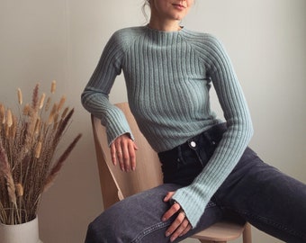 KNITTING PATTERN: Hug Me Tight Sweater