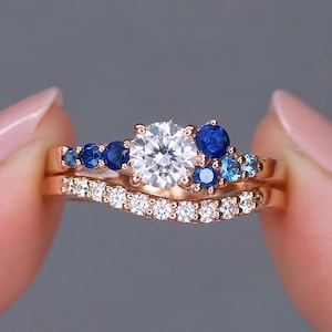 Anello Fantasy con Moissanite taglio rotondo, anello con zaffiro blu, anello anniversario con zaffiro unico, anello nuziale con diamanti, regali da donna.