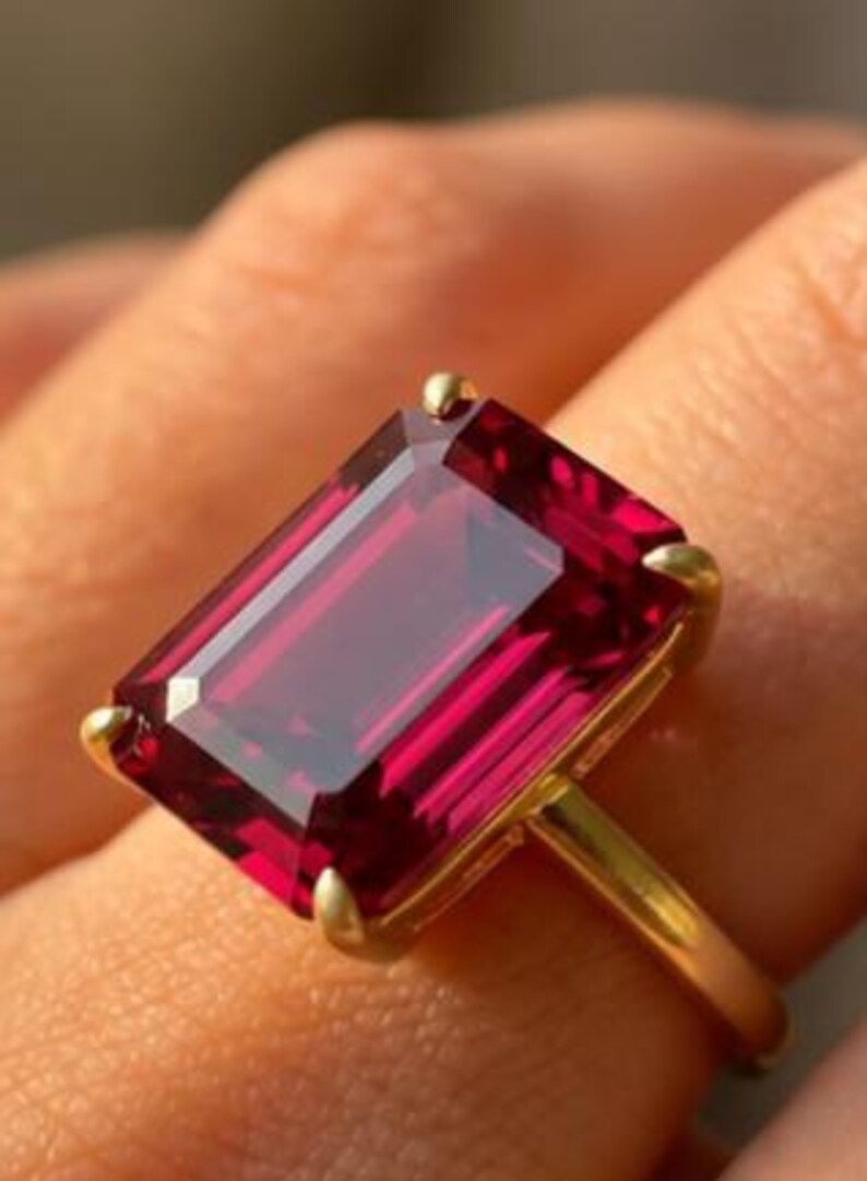エメラルドカットルビーリング、ラボグロウンルビー婚約指輪、ヴィンテージステートメントリング、7月の誕生石リング、彼女への記念日ギフト 画像 8