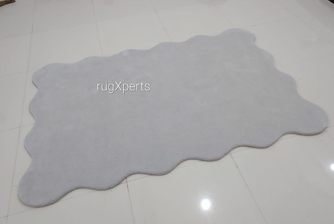 Grey Color 4x6 Odd Shape Area Rug for Living Room , Designer Hand