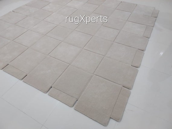 modern abstract odd shape area rug for living room , designer hand tufted Newzealand wool rug can be customize in any color and size