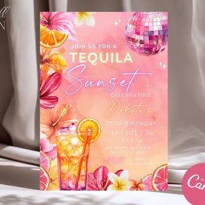 Puede incluir: Invitación rosa y naranja para una fiesta de cumpleaños con temática de tequila. El diseño presenta ilustraciones de acuarela de flores tropicales, rodajas de naranja y un cóctel. El texto dice "Tequila Sunset" e incluye detalles de la fiesta.