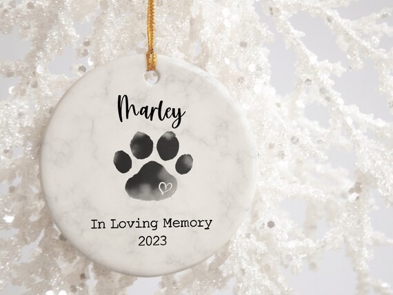 Customized Pet Loss Keepsake - Personalized Dog or Cat Memorial Ornament for Christmas or Sympathy Gift