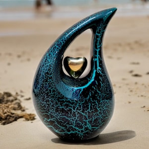 Teardrop Cremation Urn with Golden Heart: Decorative Memorial Urn