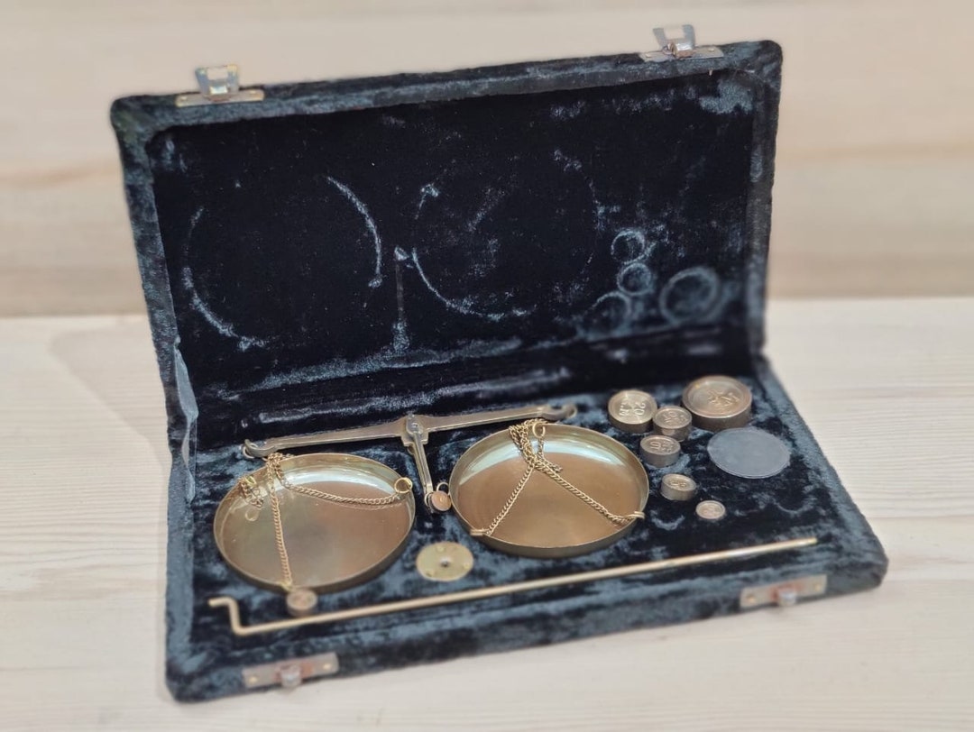 Brass Vintage Balance - Justice Law Scale Apothecary Decor