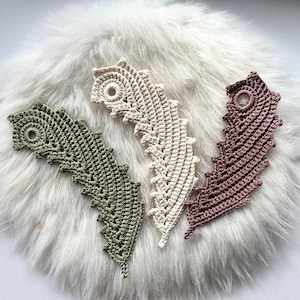 Peacock feather crochet pattern bookmark applique wall hanging book club lover DIY unique gift for mom teacher Easy bookmarker US UK term